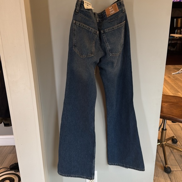 NEW Free People We The Free Expert Advice Mid Rise Flare - Picture 4 of 6